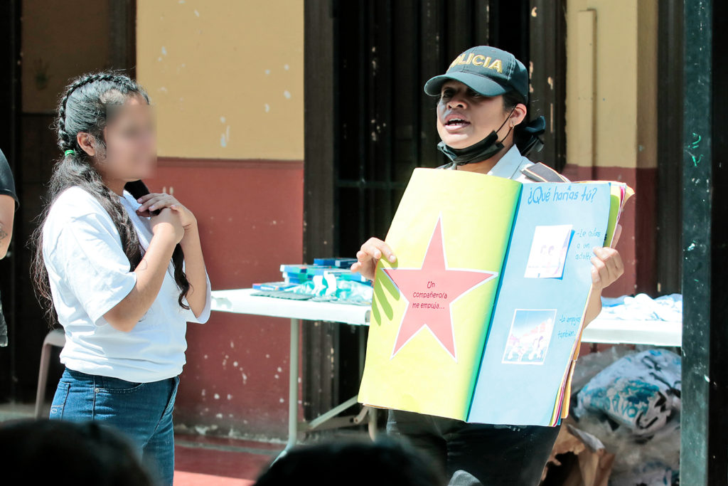 Conmemoración Día de la Mujer Zafiro 1 - Taller de la Policía - 7