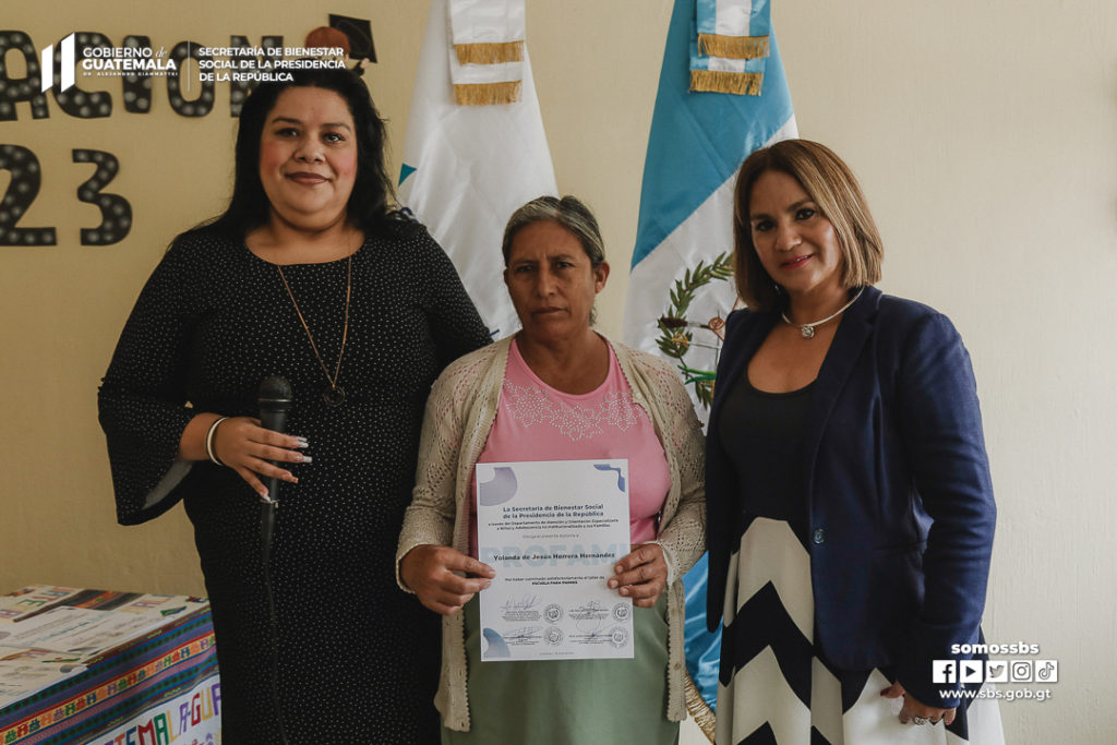 SBS - Protección - PROFAMI - Graduación Escuela para Padres - 20