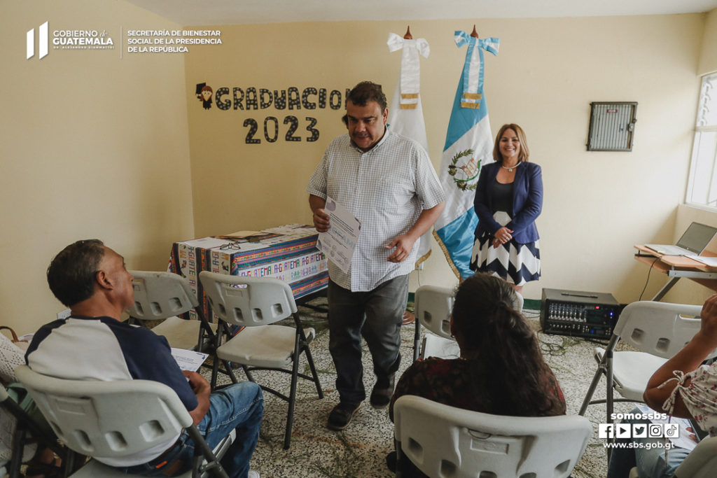 SBS - Protección - PROFAMI - Graduación Escuela para Padres - 42