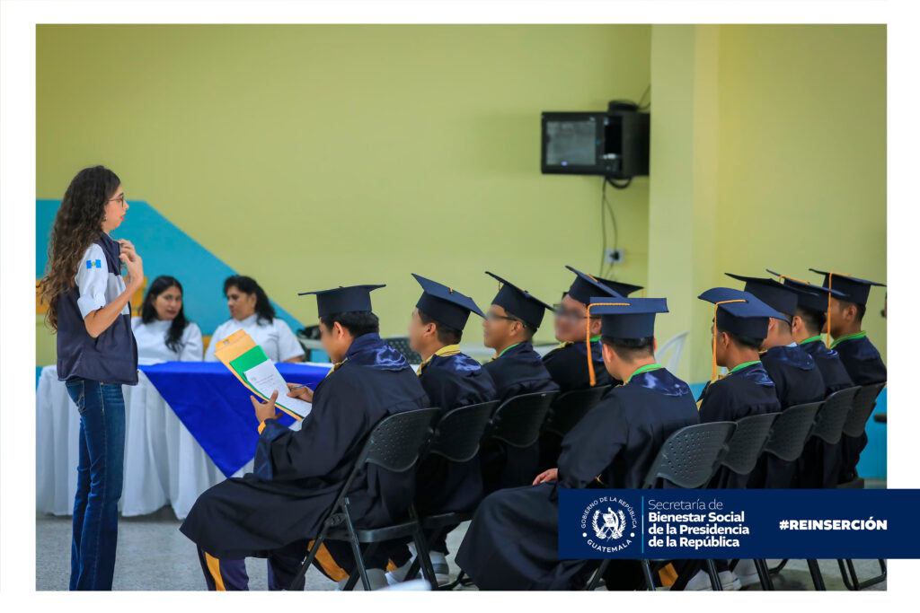 Entrega de Diplomas en Casa Intermedia San - CCFI - 21