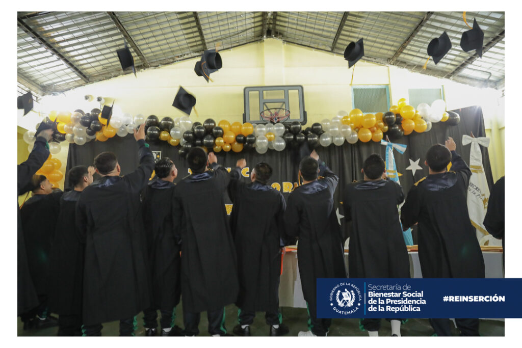 SBS - Reinserción - CER 1 - Graduaciones de Ténicos de CCFI - 20