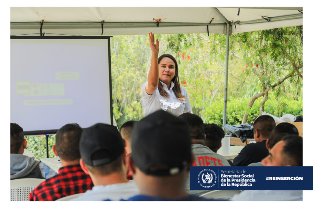 SBS - Reinserción - Taller de capacitación a personal de Reinserción - 8